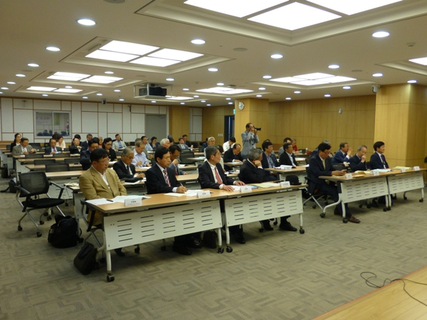 会場となった韓国議員会館セミナー室
