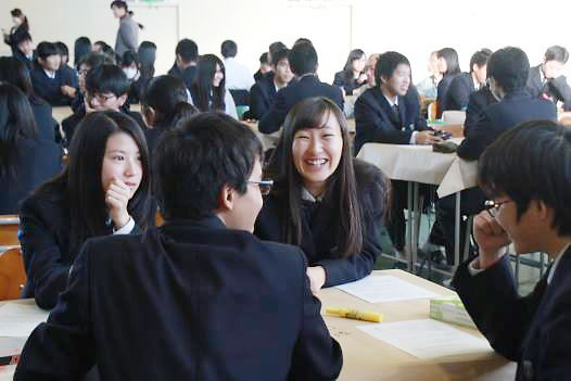 第60回　首長部局と県立高校が連携して地域のリーダーを育成する2～静岡県牧之原市の近隣自治体高校生を巻き込んだファシリテーション研修