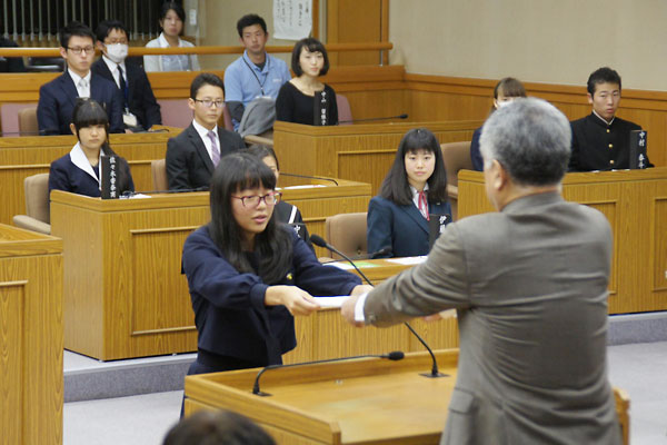 第59回　若者が活躍できるまちを目指して～愛知県新城市の「若者議会」の取り組み