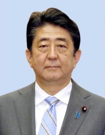 麻生、菅氏は留任　首相、来月早々に内閣改造