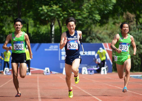 2017年5月に北京で行われたグランプリ大会100メートル決勝に出場した鈴木選手（中央）。この大会が初の海外遠征だった