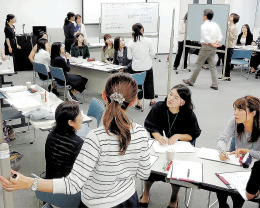 女性リーダー育成プログラム好評　仙台市など企業向けに毎年開催　自身の強み分析し成果生かす