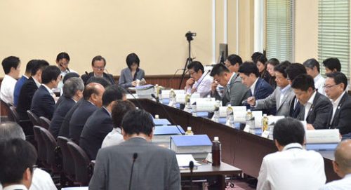 住民投票先送り、先行きは不透明 大阪都構想