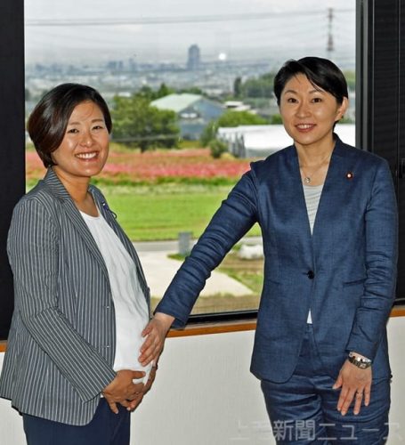 増えるか 女性議員 南千晴榛東村議長と小渕優子衆院議員に聞く